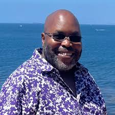 The 49ers Family Tree took a group photo today. Top row: Coaches Mike  McDaniel, DeMeco Ryans, Kyle Shanahan and Robert Saleh. Bottom row: GMs  John Lynch, Ran Carthon, Kwesi Adofo-Mensah, Martin Mayhew.