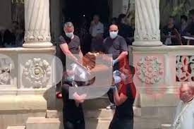 Marculescu va fi ingropat sambata, la cimitirul reinvierea din bucuresti. Video Paparazzi Sicriul Cu Trupul NeinsufleÈ›it Al Lui Costin MÄƒrculescu A Fost Scos Din BisericÄƒ Din ClipÄƒ In ClipÄƒ MaÈ™ina MortuarÄƒ Il Va Conduce Pe Actor Pe Ultimul Drum Spynews Ro