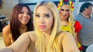 Las Hermostras Show