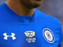 Se elige el aumento, 10, 100, ó 1000 en el control de selección titulado aumento. Se Filtra El Posible Nuevo Uniforme De Cruz Azul Vamos Cruz Azul