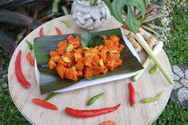 Hampir setiap saat kita nongkrong di cafe, cemilan satu ini selelu hadir menemani keseruan kita semua. Resep Sambal Goreng Kentang Dengan Udang Petai Rasanya Nikmat