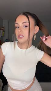 La tendance TikTok : Quel âge a Esperança ?