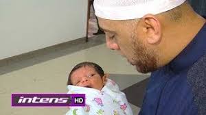 Keduanya dikaruniai seorang anak yang diberi nama. Proses Khitanan Anak Syekh Ali Jaber Intens Youtube