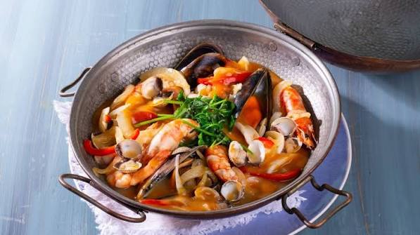 Seafood Cataplana