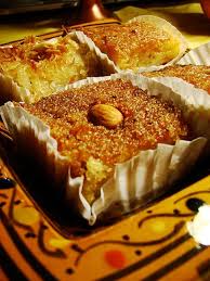 Au Coeur Du Kalb El Louzz Lol Food Sweet Recipes Algerian Recipes