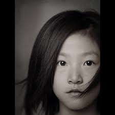 RIP, 김새론 ⚫️ 천재에게 한 번 찍힌 낙인은 끝내 지워지지 않았지만, 이제는 부디 편안하길… 🌸 +