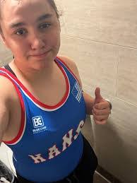 Kerri Oneill's Instagram, Twitter & Facebook