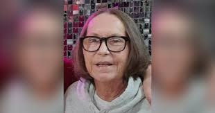 Denise Crabtree's Instagram, Twitter & Facebook