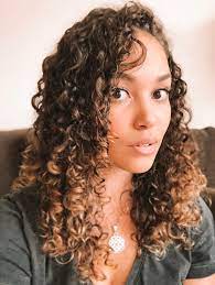 The internet has allowed other women with curly hair to share this hair should be styled with mousse using the rake and shake method and followed up with a serum or pomade. 3a 3b Curly Hair Transitioning To Natural Hair Pt 2 Essentially Erynne