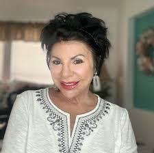 Deborah Hack's Instagram, Twitter & Facebook