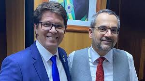 Denúncia teve como base comentário do secretário de cultura em que frias chama. Ator Mario Frias E Nomeado Para A Secretaria De Cultura