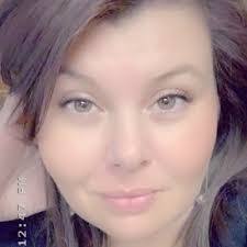 Mindy Woodard's Instagram, Twitter & Facebook