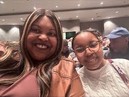 Carmela Levy's Instagram, Twitter & Facebook