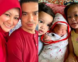 Anak atau cahaya mata adalah idaman setiap pasangan yang berkahwin. Abby Abadi Beri Bayangan Ambil Seorang Lagi Anak Angkat Murai My