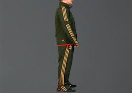 Verkaufe hier meinen adidas ac milan anzug der wie neu ist. Neu Adidas Herren Trainingsanzug Acm Ulc Suit Ac Milan O58086 Gruen On Popscreen