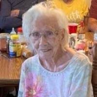 Brandy Tanner's Instagram, Twitter & Facebook