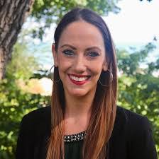 Melinda Finney's Instagram, Twitter & Facebook