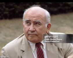 3,904 Ed Asner Photos Stock Photos, High-Res Pictures, and Images