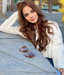 Dan ben je bij okay fashion & jeans aan het juiste adres! Beautiful Actress Komal Meer Adorable Pictures Dikhawa Fashion 2021 Online Shopping In Pakistan