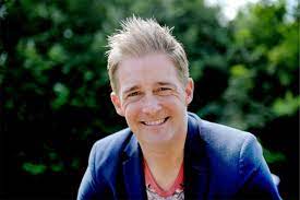 He is also a radio presenter, and appeared in a number of television series. Zanger Christoff Laat Zijn Grote Liefde Los Het Nieuwsblad Mobile