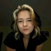 Julia Yoder's Instagram, Twitter & Facebook