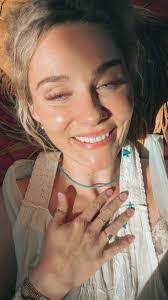 Clare Conway's Instagram, Twitter & Facebook