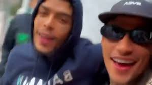 Ouça e aproveite suas músicas favoritas. J 9xkecq6ld 8m