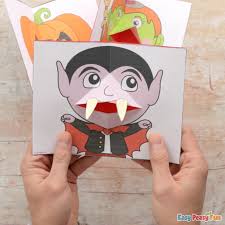 The inside of this free, printable halloween card is left blank so you can include your own halloween greeting. Halloween Pop Up Card Templates Easy Peasy And Fun