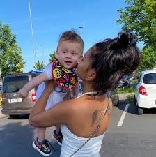 Chris brown news, gossip, photos of chris brown, biography, chris brown girlfriend list 2016. Chris Brown S Girlfriend Ammika Harris Dotes On Their Son In New Photos