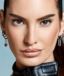 Lilly Palmer signs with UTA