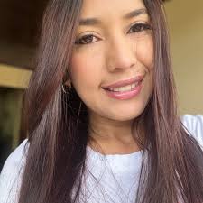 Laura Cespedes (@laura.cespedes.1422) • Facebook