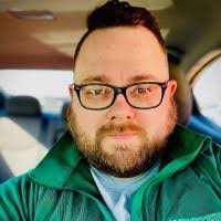 Drew Muth's Instagram, Twitter & Facebook