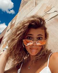 B R O N W Y N L I G H T (@bronwynlight) · Instagram 照片和视频