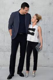 I want to start out by saying that yes, dating is objectively hard for guys right now, and is harder than in the past. 10 Things Guys Love Most About Dating Short Women