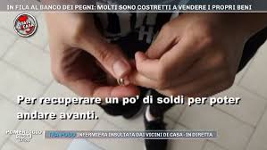 Chi non poteva pagare a garanzia … Crisi Coronavirus A Napoli Gente In Fila Al Banco Dei Pegni Video