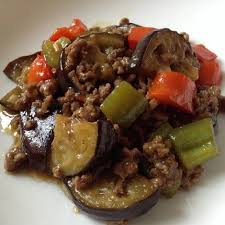 Bœuf Hache Avec Aubergine Et Poivrons A La Japonaise De Yummy Recette Boeuf Hache Cuisson Des Aliments Boulette De Boeuf Hache