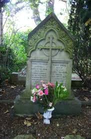 Queen victoria and her favorite son, prince arthur, duke of connaught , in his 20th birthday. Grave Marker Mary Ann Hull Nanny To All Queen Victoria S Children Gravestone Paid For By Royal Children St A Andrew The Apostle Cemeteries Grave Statues