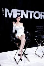 Chàng trai Thái Lan tuổi U40 đẹp như búp bê sống, ảnh team qua đường chụp ở  Việt Nam gây sốt - Người đẹp - Việt Giải Trí