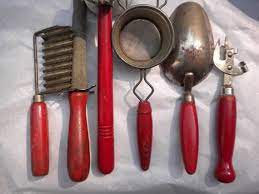 Large, easy to read temperature zones. Vintage Kitchen Utensils Red Wooden Handles Instant Vintage Kitchen Decor Collection Vintage Kitchen Utensils Vintage Kitchen Gadgets Kitchen Decor Collections