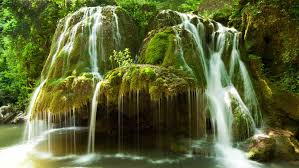 The bigăr spring, cave, rivulet. The Most Magnificent Waterfall Bigar 7 Days Abroad