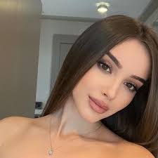 Angela Bourque's Instagram, Twitter & Facebook