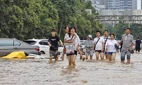 The city was 2.4 by 1.9 kilometres (1.5 by 1.2 mi); I2xdtrpcijd7gm