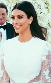 Kim kardashian wedding hair tutorial |hollie wakeham. Exclusive Kim K S Makeup Artist Dishes On Her Bridal Beauty Look Kardashian Wedding Kim Kardashian Wedding Kim Kardashian Makeup