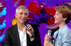 Un trait = un mot à trouver.un point. Visio N Oubliez Pas Les Paroles Speciale Enfant Sur France 2 Un Programme Taille Pour Les Fetes Syma News Votre Magazine D Actualite