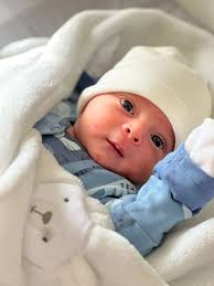 Si Dios no existe quien entonces hizo semejante belleza!..