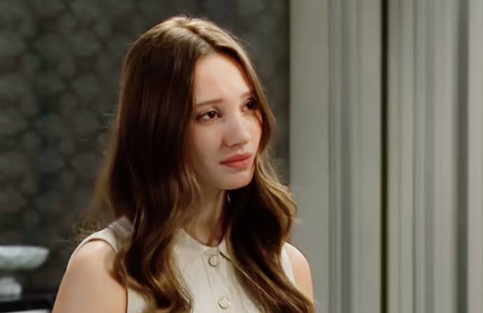 B&B Spoilers: Dylan Isn't Just Daphne's Assistant, She's Her Surrogate?! -  Soap Opera Spy