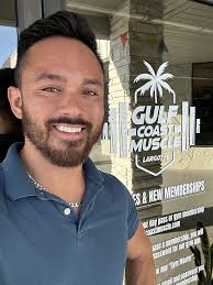 Do you need a trainer to build muscle?