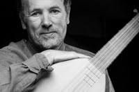 Dowland Lachrimae feat. Les Voix Humaines & Lutenist Nigel North