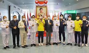 Jun 03, 2021 · สมรักษ์ คำสิงห์ พร้อมทนายรณณรงค์ เข้าแจ้งความ ตร.สภ.ปากเกร็ดแล้ว หลังโดนโกงลอตเตอรี่กว่า 11 ล้านบาท Gpk7v9umcbchvm