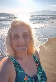 Help please! I have a 4 month old puppy called Berty. I have to go away  with work from Saturday 7th September back Monday 9th September. So for 2  nights. I don't